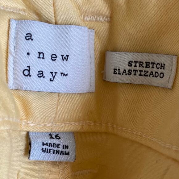 NEW A NEW DAY High Rise Straight Leg Pants Yellow Size 16 Stretch Ankle Length - Picture 4 of 5